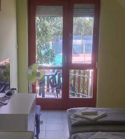 Teniszklub Es Vendeghaz Gasthof
