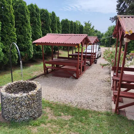 Teniszklub Es Vendeghaz Gasthof 3*