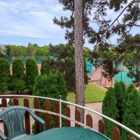 Teniszklub Es Vendeghaz Gasthof 3*